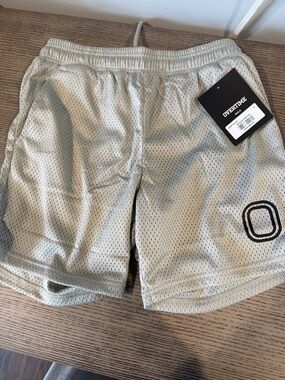 Boys XL Mesh overtime Shorts in Light Gray